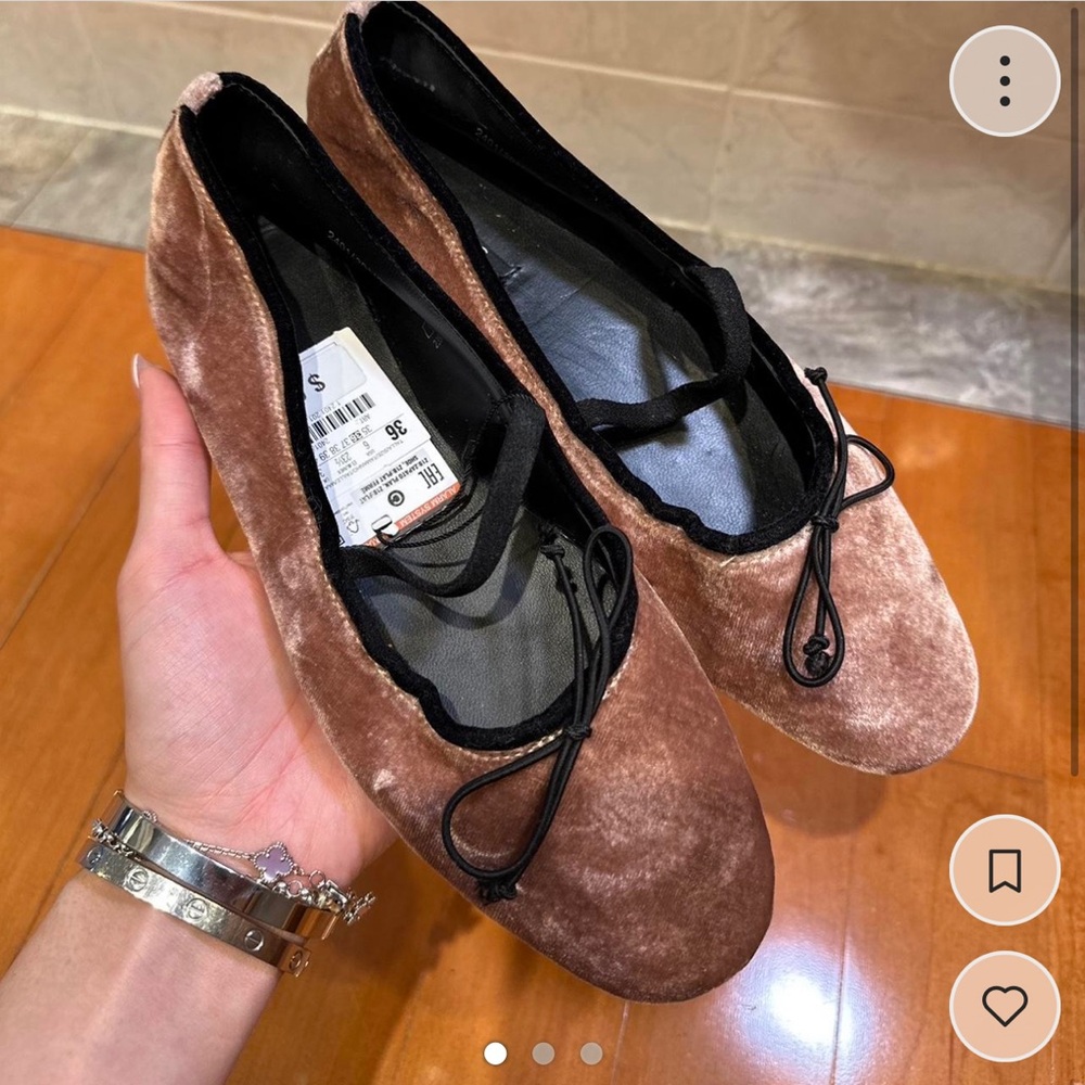 Dusty, pink velvet flats with black strap and black bow